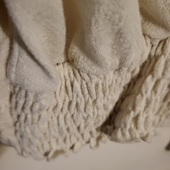 Everleigh Cream Wrap Front Smocked Cropped Long Sleeve Blouse, Plus Size 2XL NEW - Picture 4 of 6